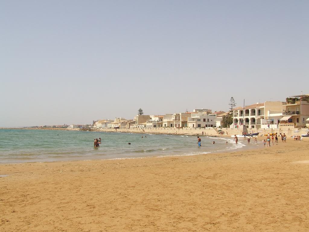 Terrazzo Sul Mare Apartment ดอนนาลูกาตา ภายนอก รูปภาพ
